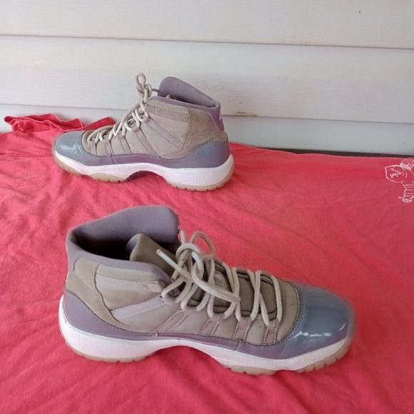 Cool Grey' Air Jordan 11  Size 5Y - Picture 8 of 10